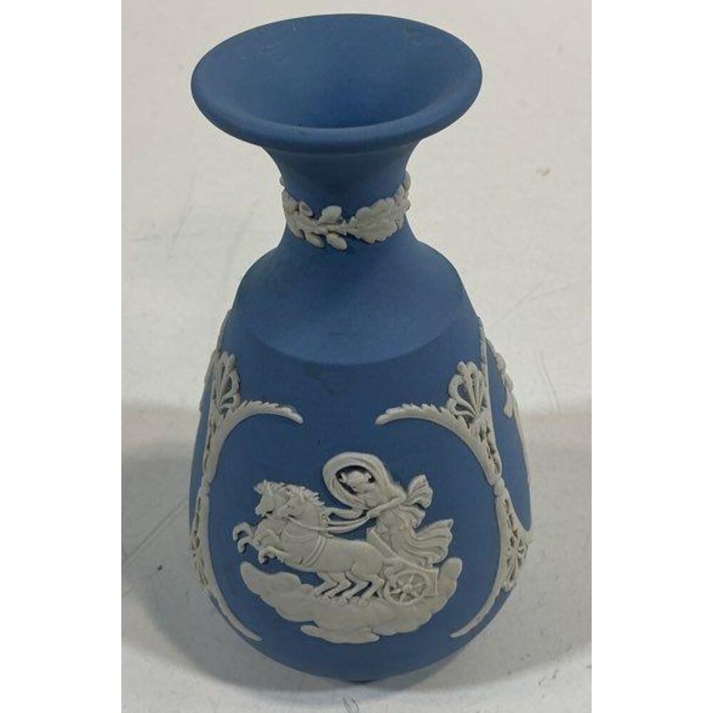 Vintage 1970s Wedgwood Blue Jasperware Cameo Bisque Pottery Bud Vase England 5"